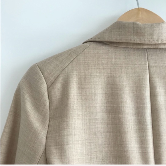 Banana Republic Cream Wool and Silk Blend Blazer - Picture 6 of 8